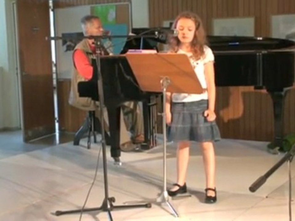 Anna Rott  singt 'Ich Gehör Nur Mir'