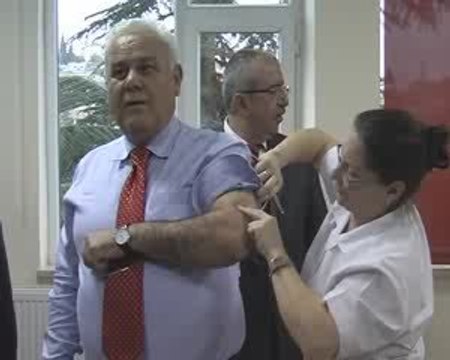 DOMUZ GRİBİ AŞISI İLK SAĞLIK PERSONELİNE VURULDU