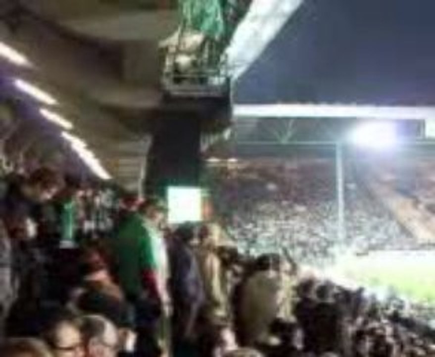 tifos green angel et magic fan mi-temps ASSE-OL 31 Nov 2009