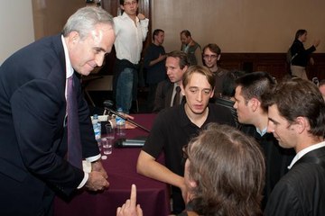 Harley Schlanger, porte-parole de L.LaRouche à Paris