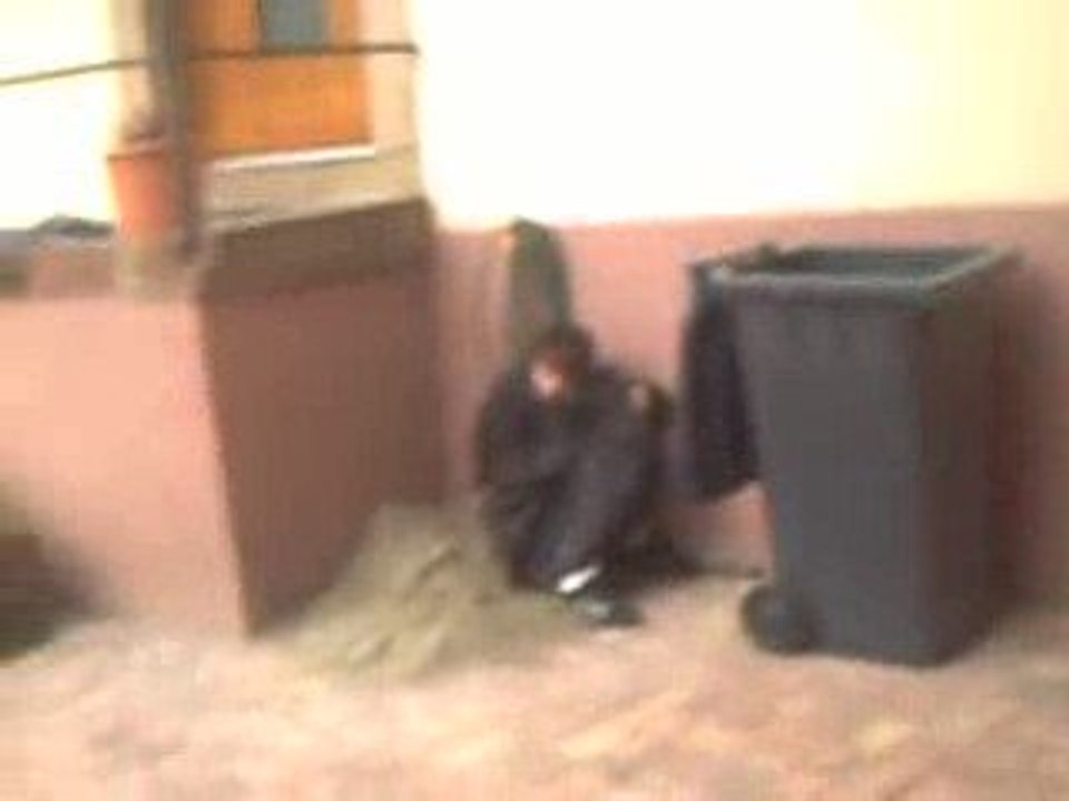 CLIP0004