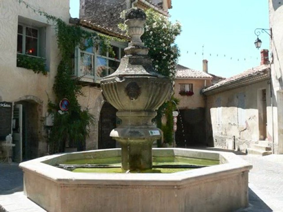 La Provence N° 13 : Venasque ( Vaucluse )
