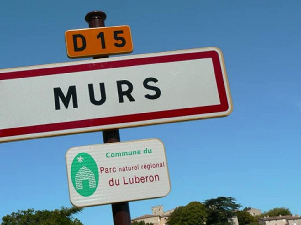 La Provence N° 16 : Murs ( vaucluse )