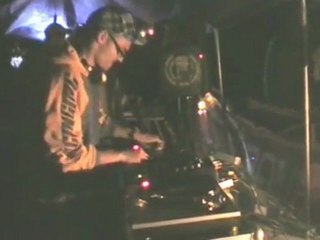 Sisme vs Asfixiés 31 octobre 2009 partie1