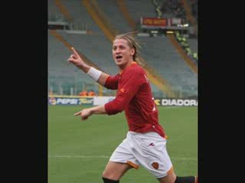 Mexes resta con noi!