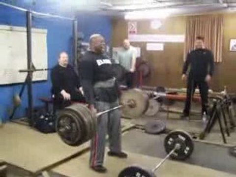 mark felix deadlifting 350kg or 770lbs NO WRISTWRAPS