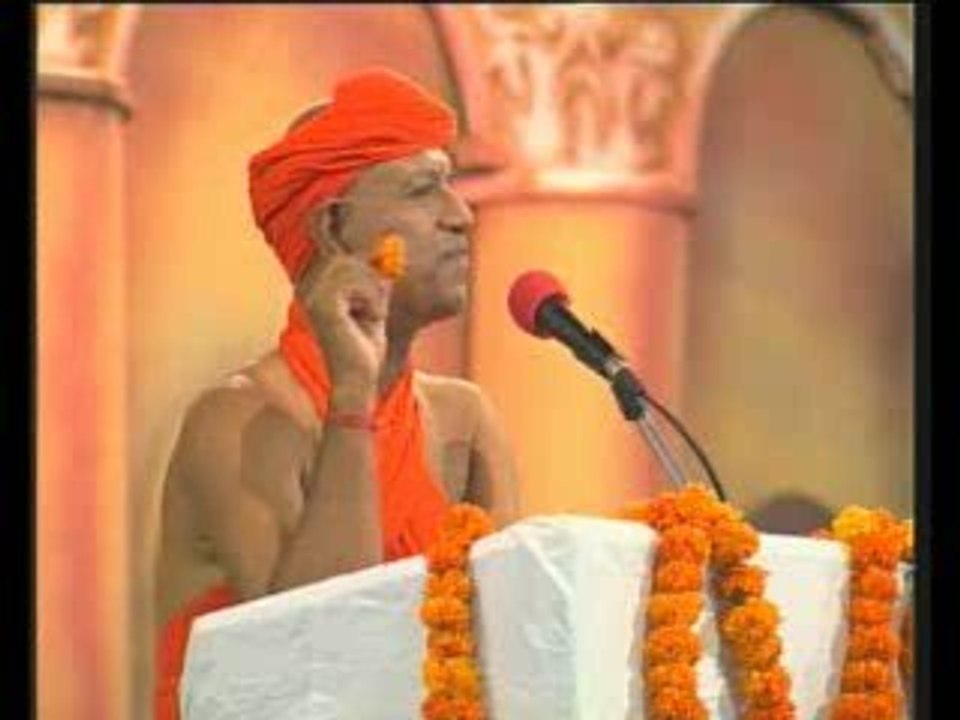 Media took 64 crores to defame Asaram Bapuji Part1