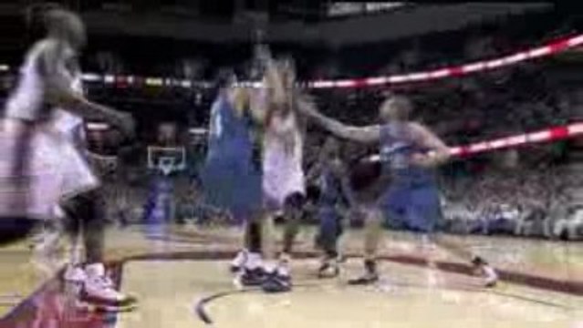 NBA LeBron James drives the paint for the nice layup.