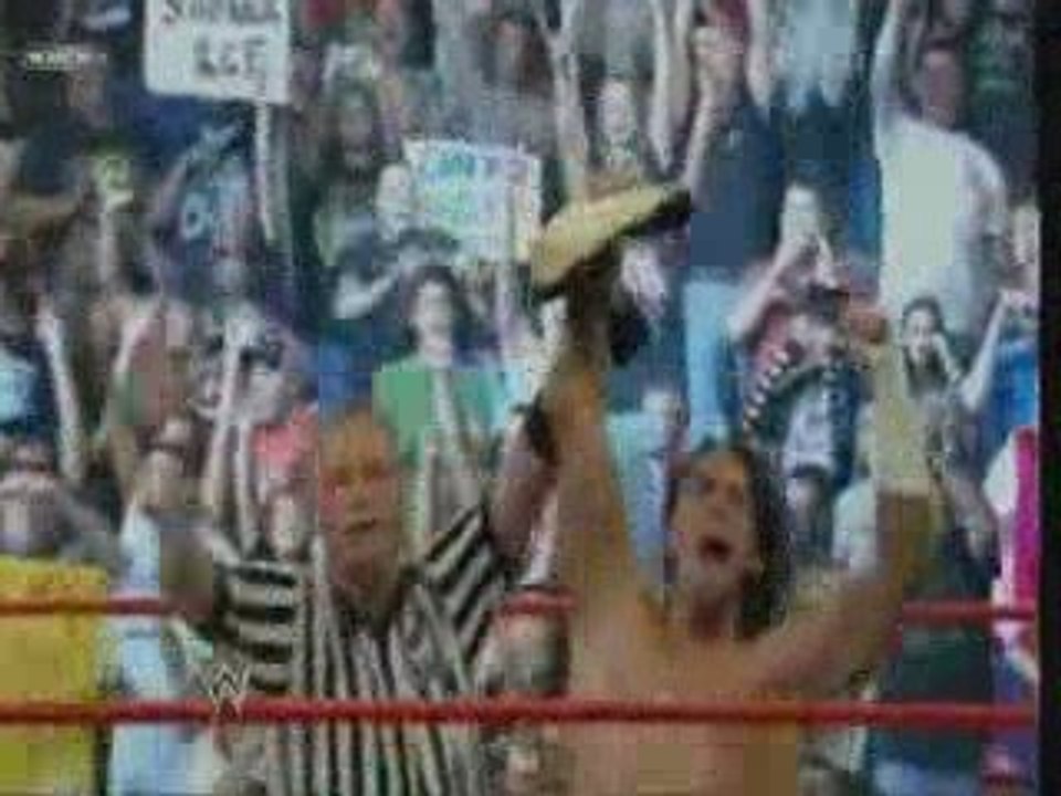 CM Punk Cashing Money İn The Mank