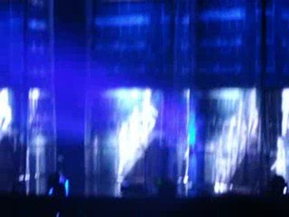 Muse Intro+une partie d'Uprising