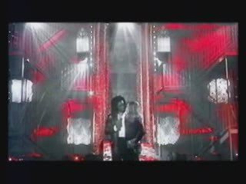 Lara Fabian et Anthony Kavanagh qui chantent "Ils s'aiment"