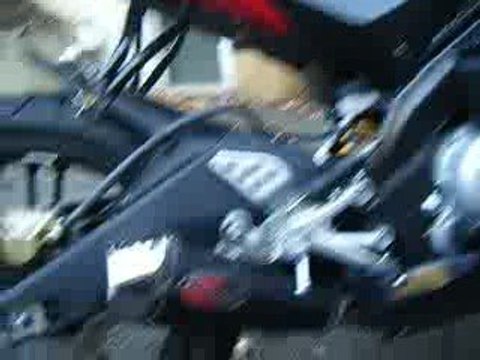 Yamaha yzf-r 125 avec pot scorpion déchicaner