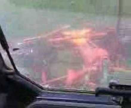 tracteur John deere 5620 et faneuse kuhn 4 toupies