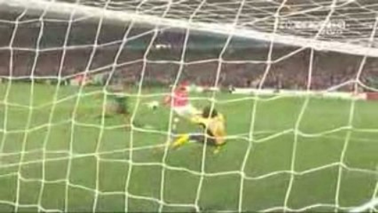 Arsenal 4-0 AZ Alkmaar [Diaby 72'] [04.Nov.2009]