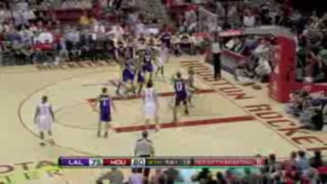 NBA Carl Landry getting blocks By Andrew Bynum  in the paint