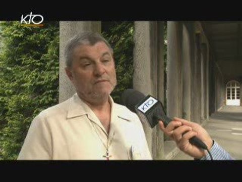 Père Pierre-Yves Pecqueux