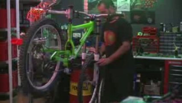 FACTORY FRAME SET by COMMENCAL Bicycles