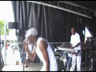 ROMEO LETER - DOUBLE CROCHE