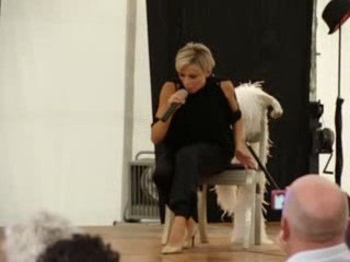 karine Clindoeil Melle Chante ... je voudrais la connaître