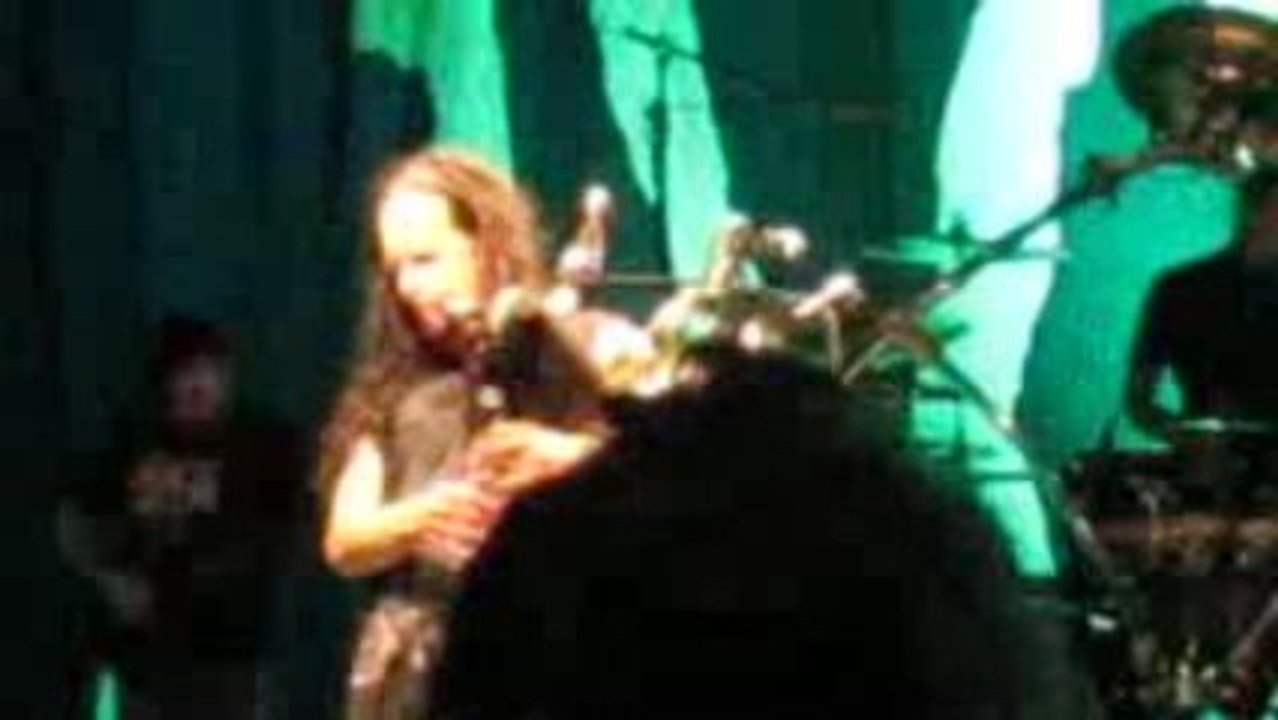 Korn Malibu 2009 shoot and ladders intro