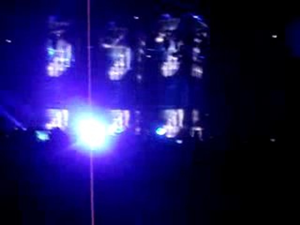 MUSE à liévin - Intro (We are the universe) + Uprising