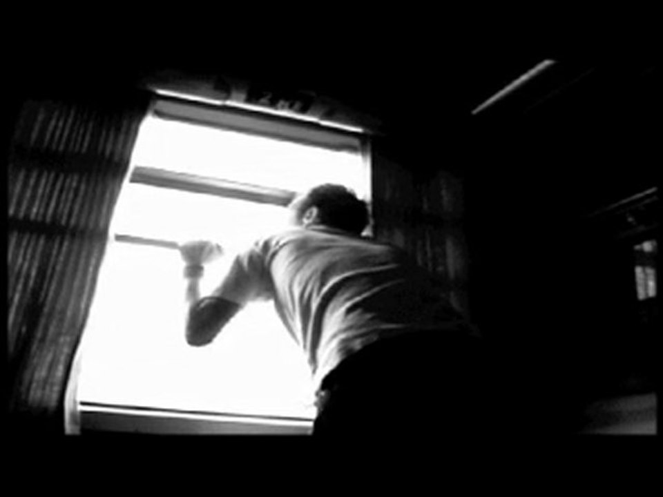 Alone in the Train (2009)
