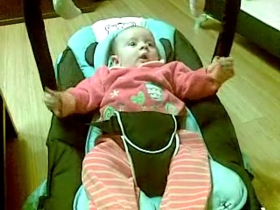 sofia en su hamaca