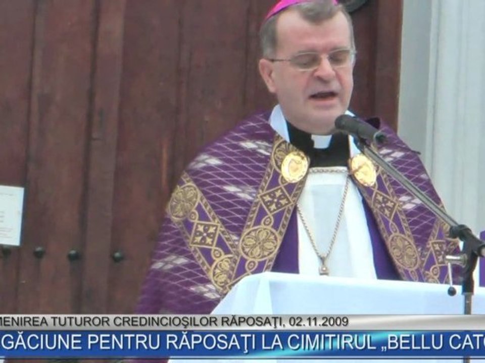 Rugăciune pentru răposaţi la Cimitirul „Bellu Catolic”