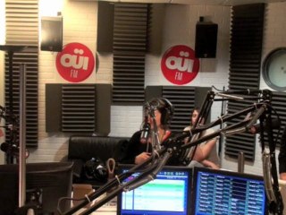 MELANIE PAIN SESSION OUI FM