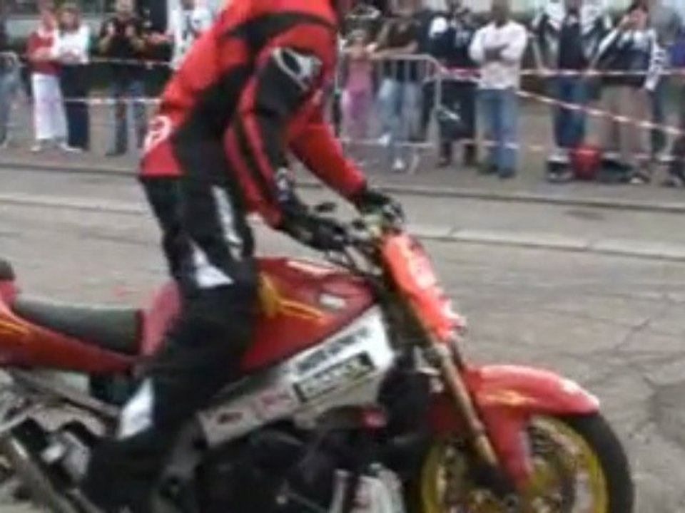 LE TEAM NO LIMIT EN SPECTACLE A MOTO EXPERT METZ 2009