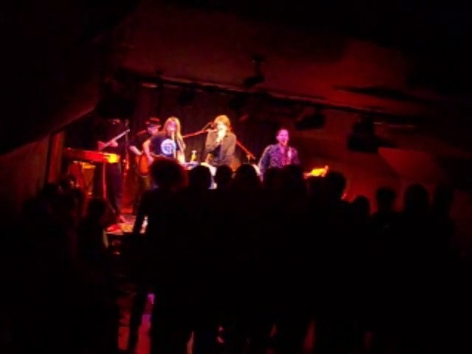 the Flying Pigs - Misha says (live 5 novembre 2009) péniche antipode