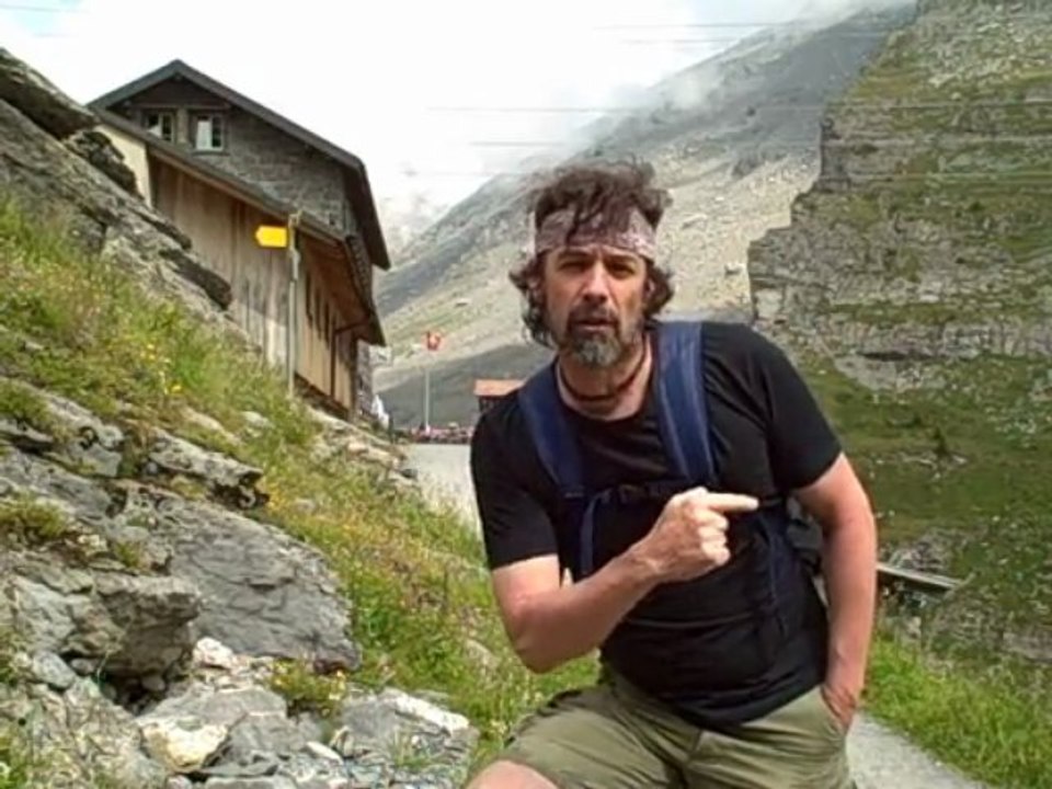 How To Start Your Own Business & Be Free To Travel