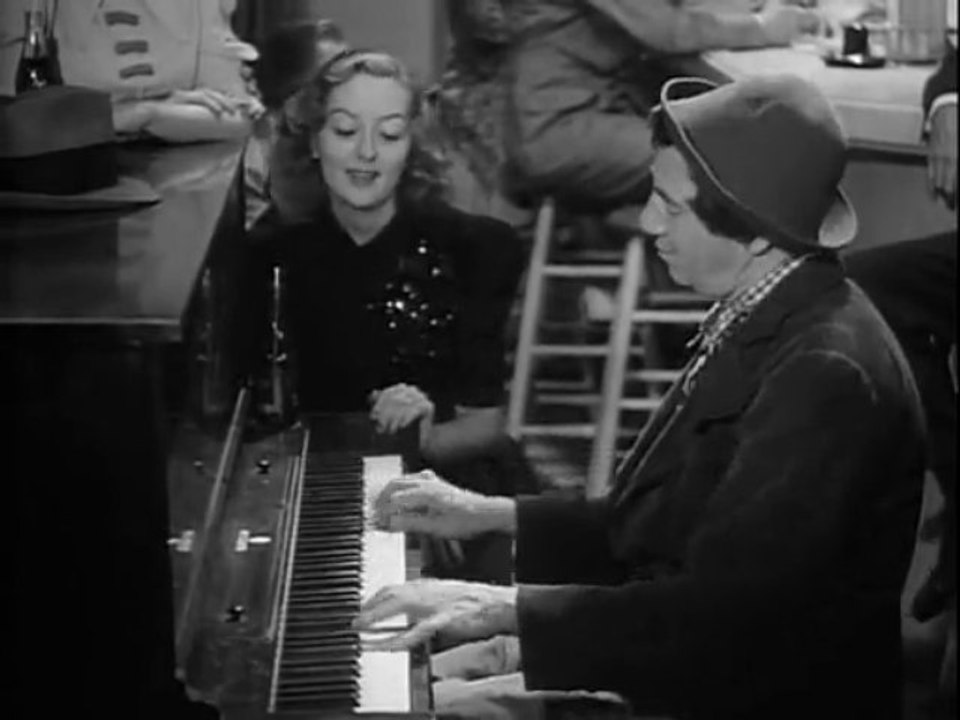 Marx Brothers - At The Circus (1939) Chico plays piano
