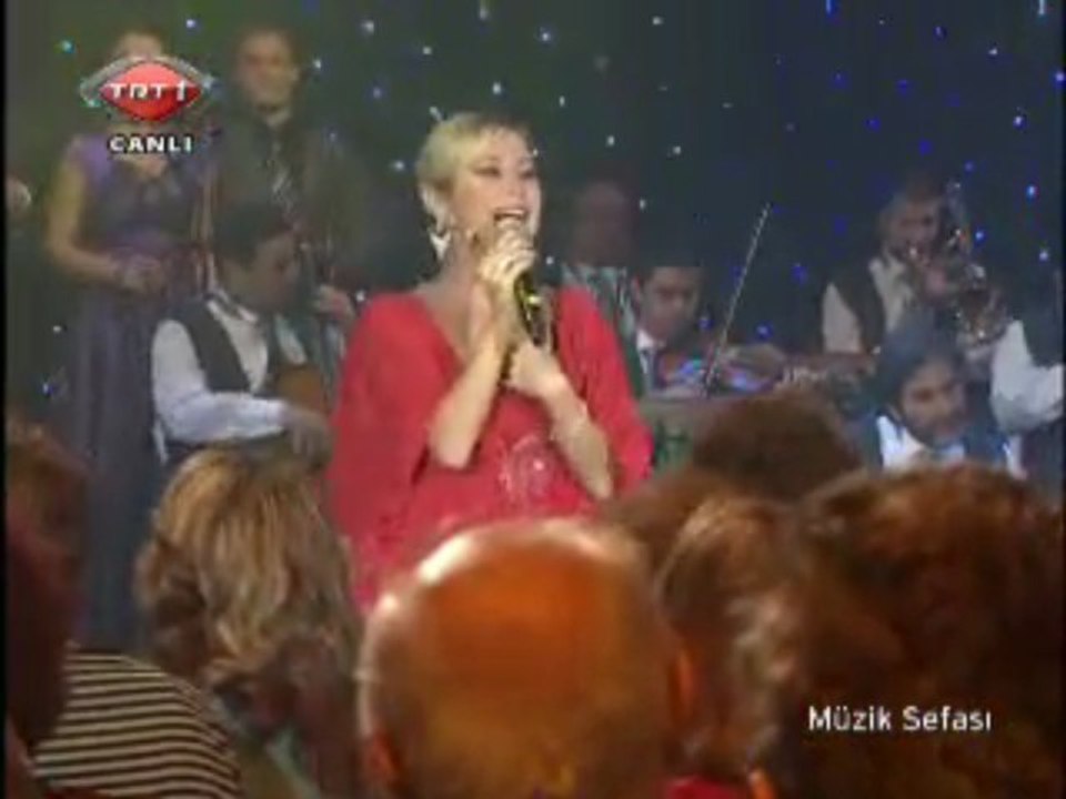 TUĞÇE PALA & MOR MENEKŞE