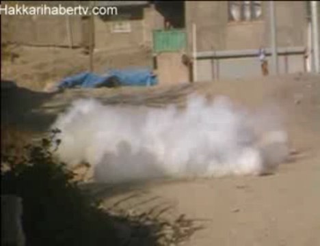 DTP’NİN YÜRÜYÜŞ SONRASINDA OLAYLAR ÇIKTI