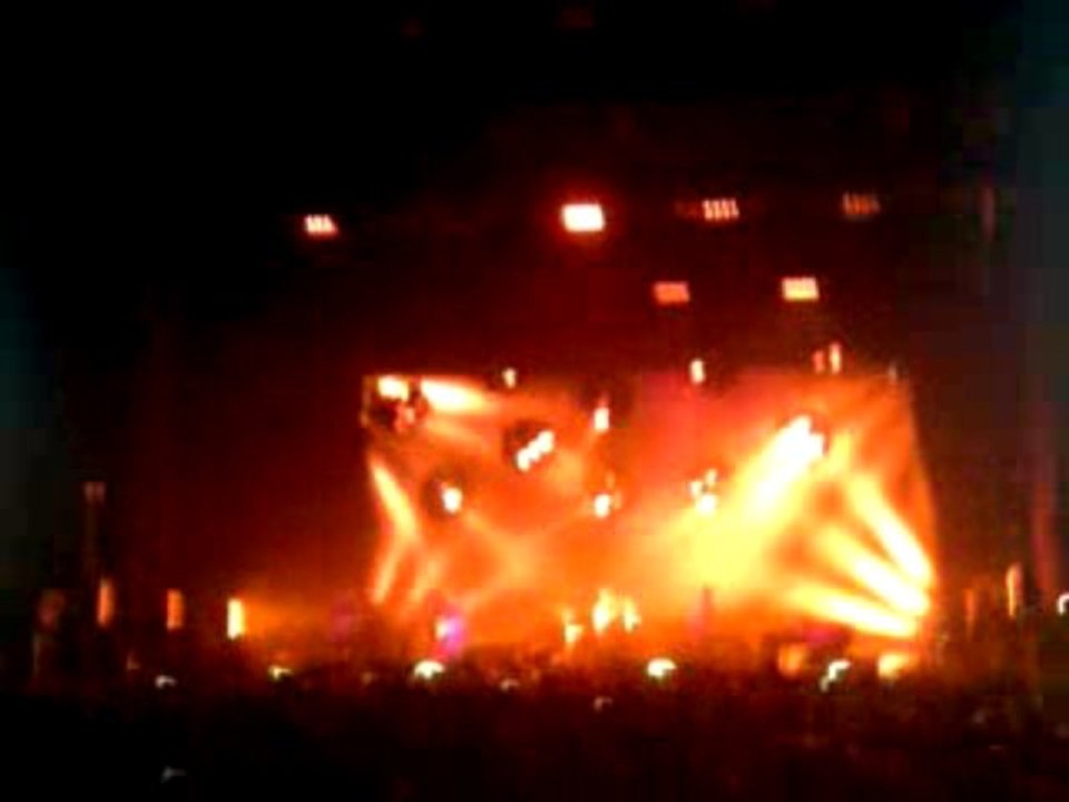 Artic Monkeys Live Zenith Paris 06.11.09