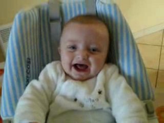 Adriano a un fou rire