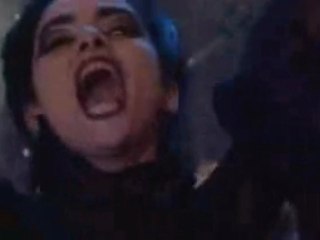 Vamp (1991) - Natasha canta Sympathy for the Devil