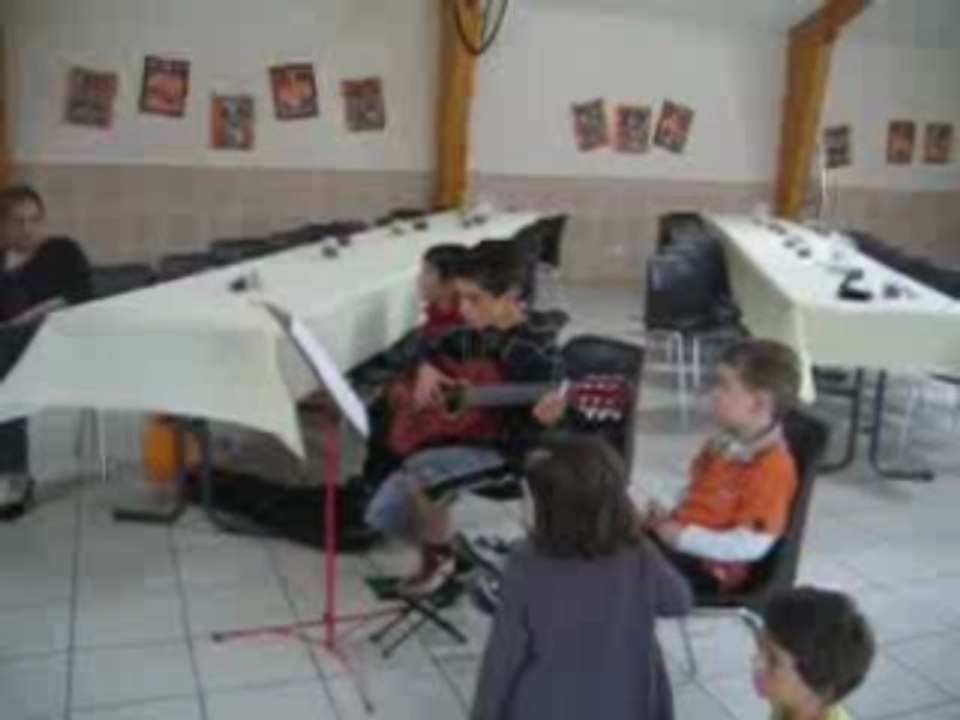 Greg à la guitare-Chanson de Noël