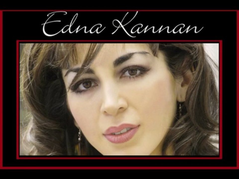 Edna Kannan, “La Azteca de Porcelana”