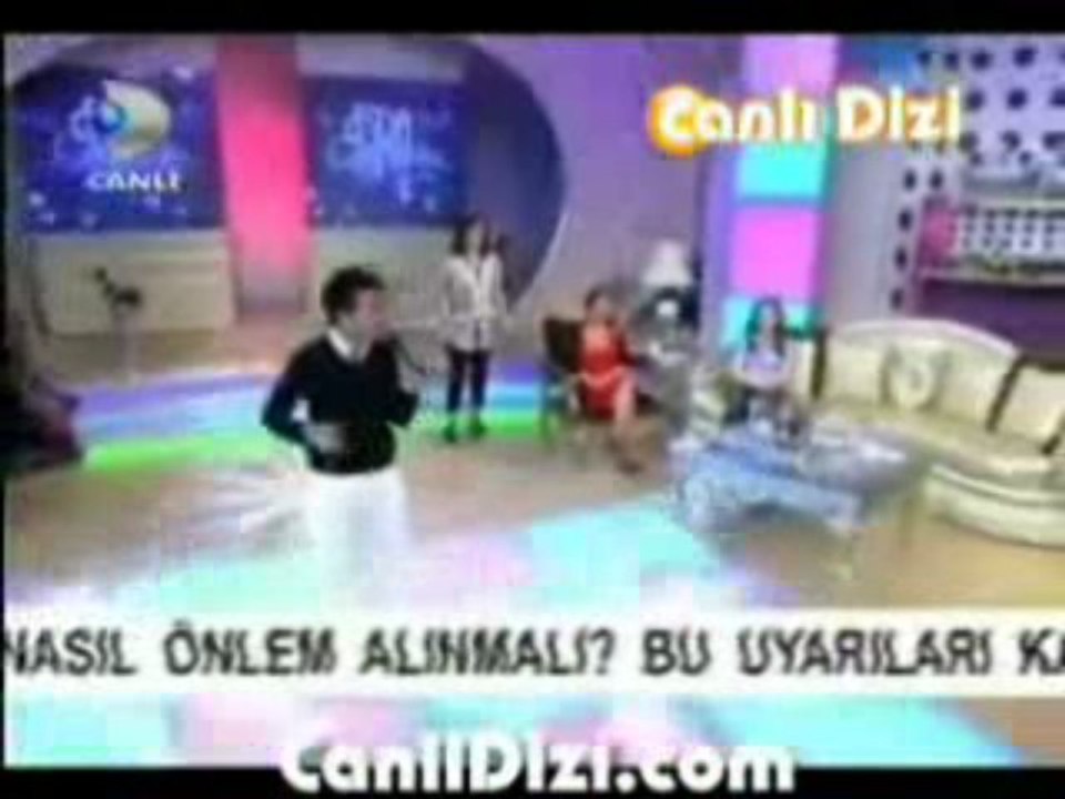 Ercan Demirel Esra Ceyhanla Konuk - Derbeder