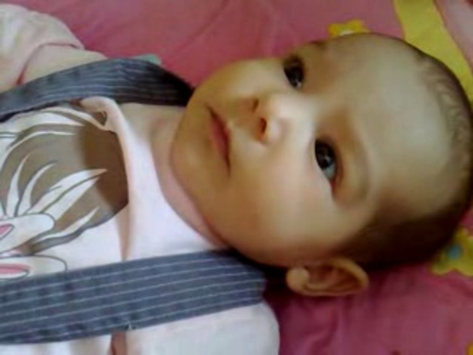 Lila dans son lit