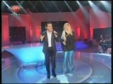 Zerrin Özer & Ferhat Göçer İkimiz Bir Fidanın