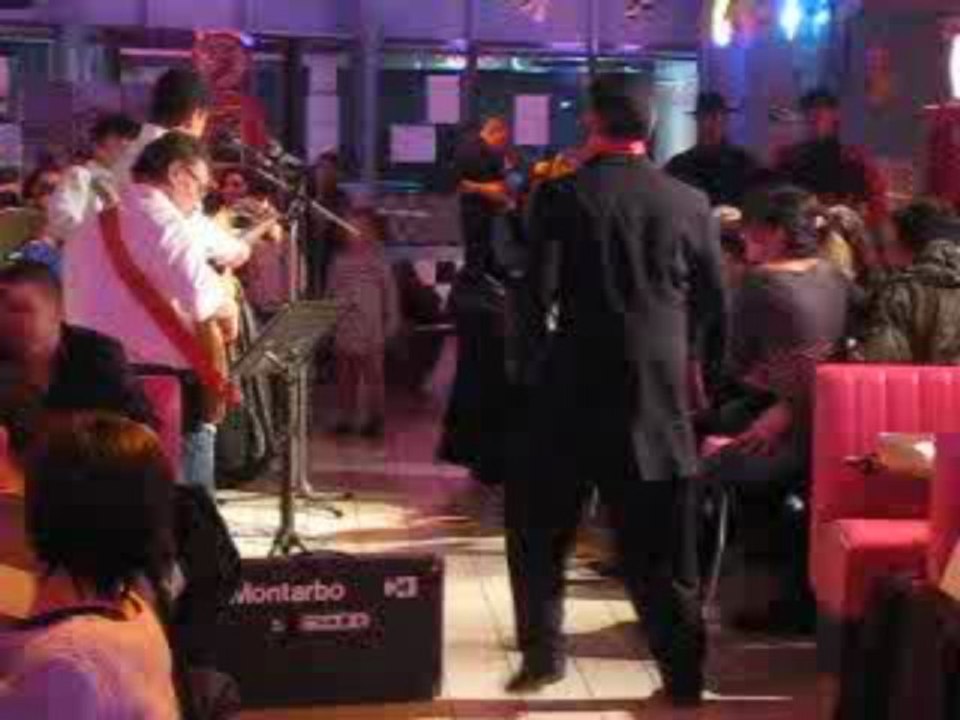 le king es de retour au melody's café (1 )