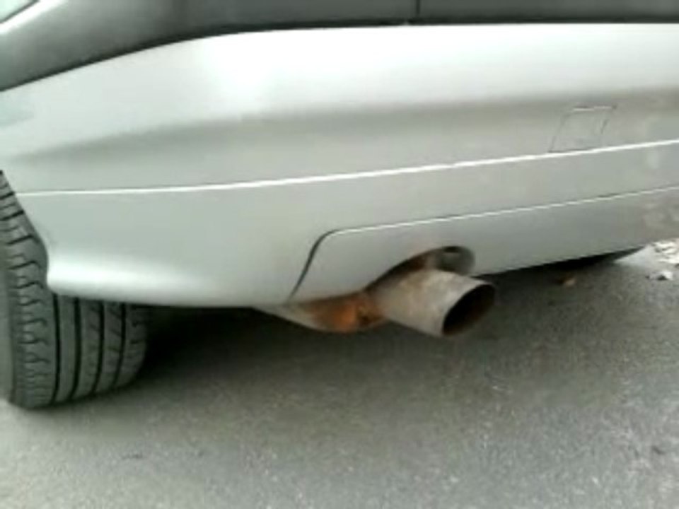 Bmw 318 is de 1994/Silencieux HS ...