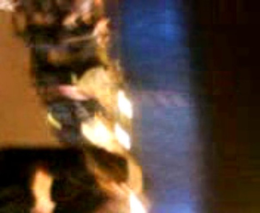 18h45, on mange, on attend