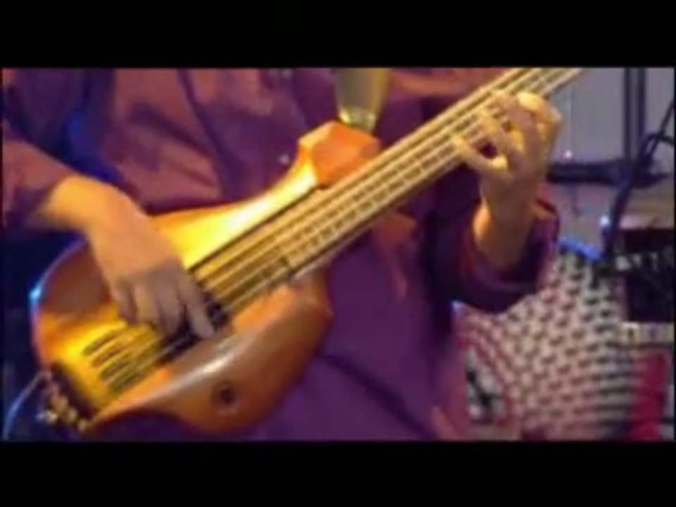Xavier Padilla bass solo with Gipsy Kings