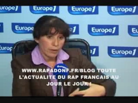 Fadela Amara J'espère que demain Diam's enlèvera son voile