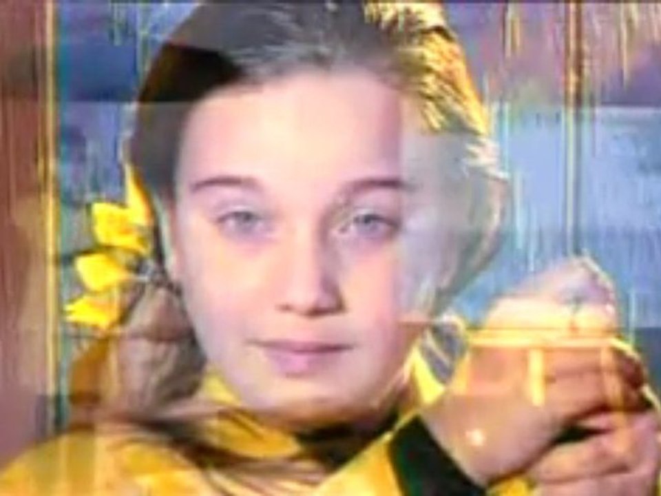 HASRETİNLE YANDI GÖNLÜM..