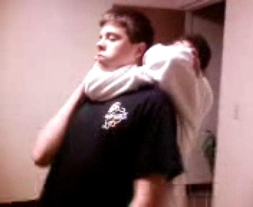 guy gets choked out